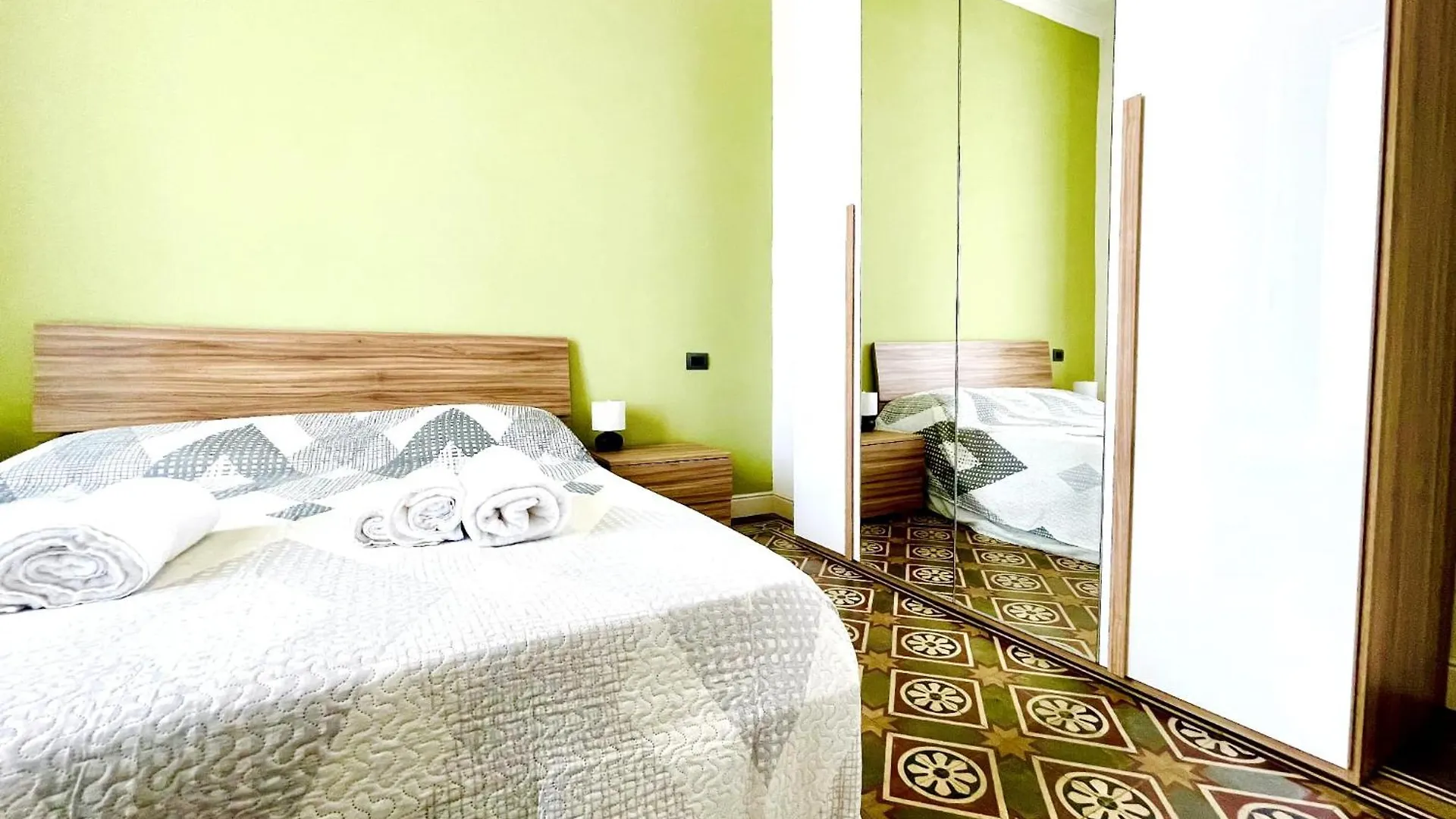 Charming Rooms Loreto 4 Μιλάνο Ιταλία