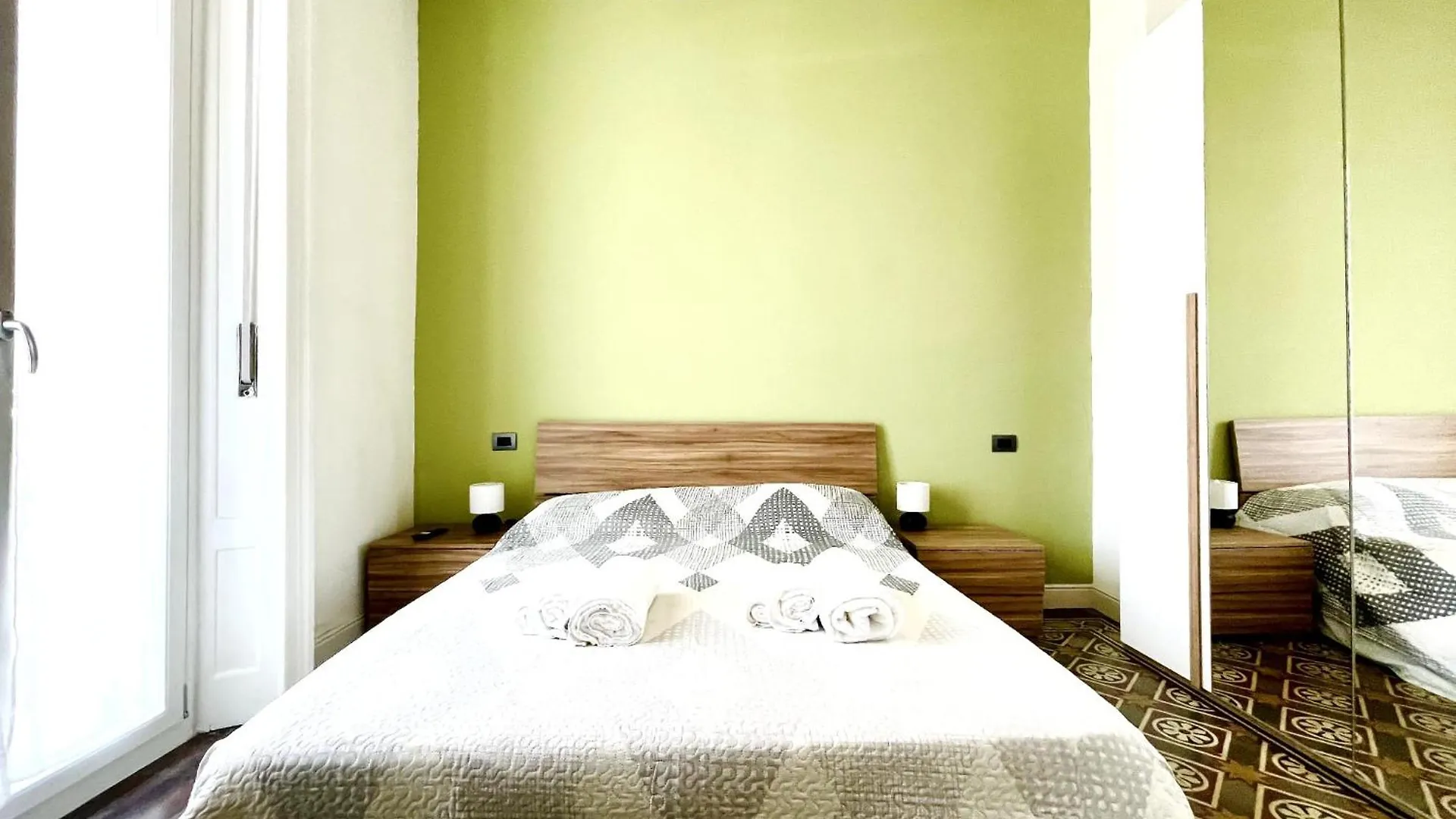 Charming Rooms Loreto 4 Μιλάνο