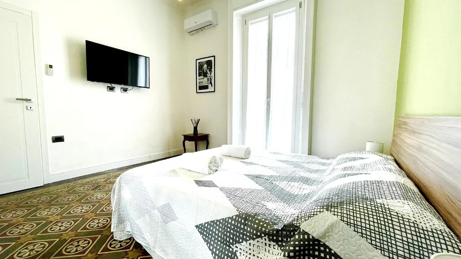 Charming Rooms Loreto 4 Μιλάνο