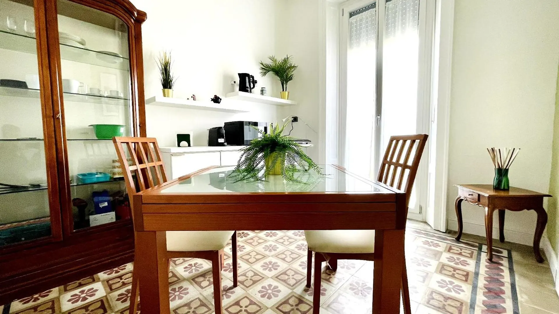 아파트 Charming Rooms Loreto 4 밀라노